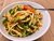 Groentespaghetti met kip en kokoscurry