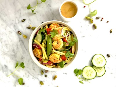 Mango-waterkers met scampi